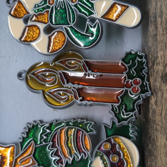 Vintage Christmas Ornament Sun Catchers - Picture 3 of 5